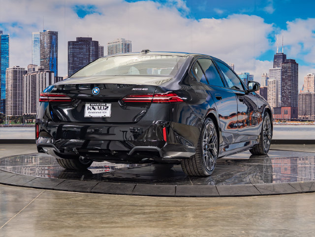 New 2027 BMW i5 xDrive40 w/ M Sport Package AWD/4WD image 8