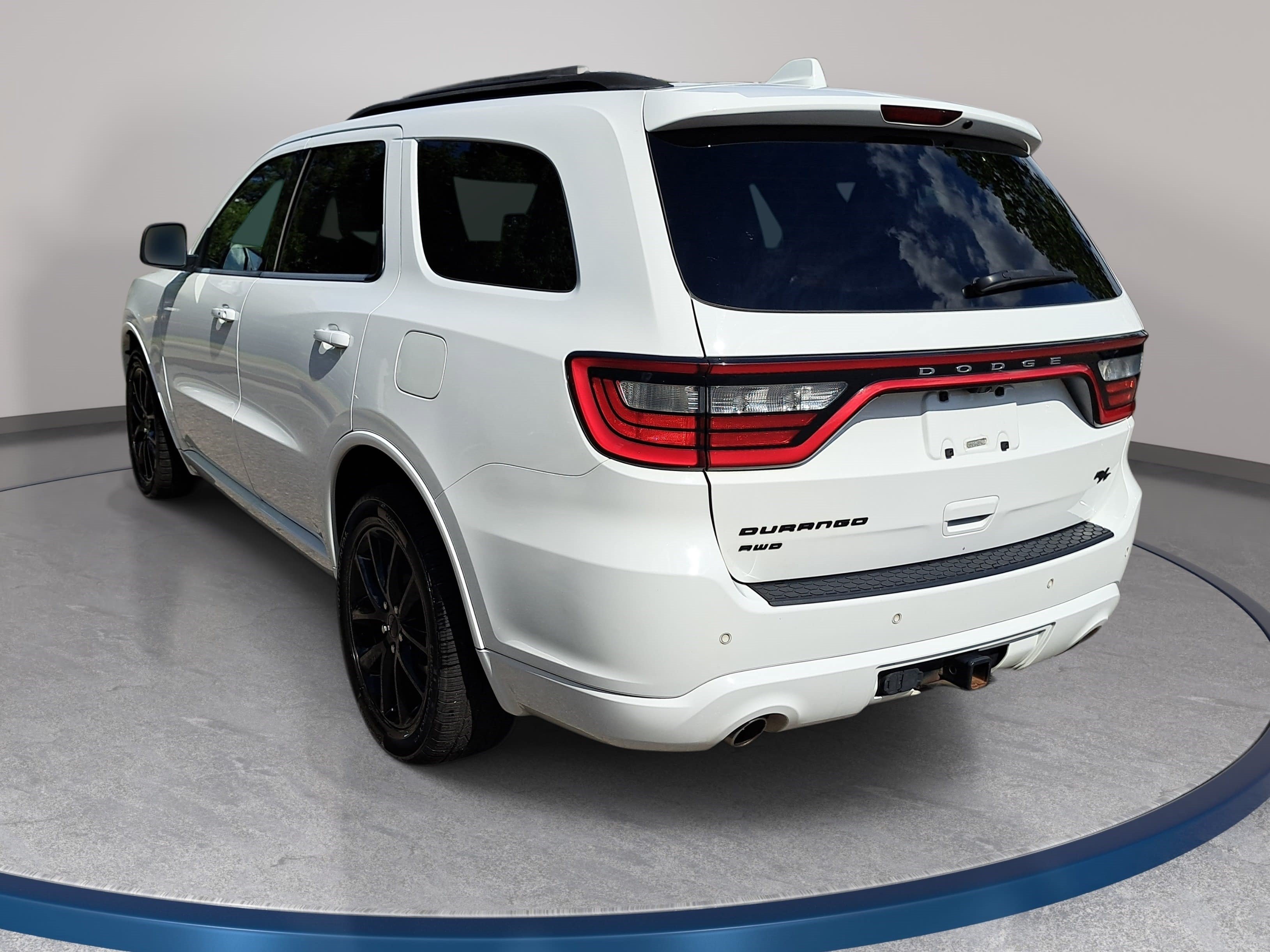 Used 2017 Dodge Durango R/T w/ Technology Group AWD/4WD image 7
