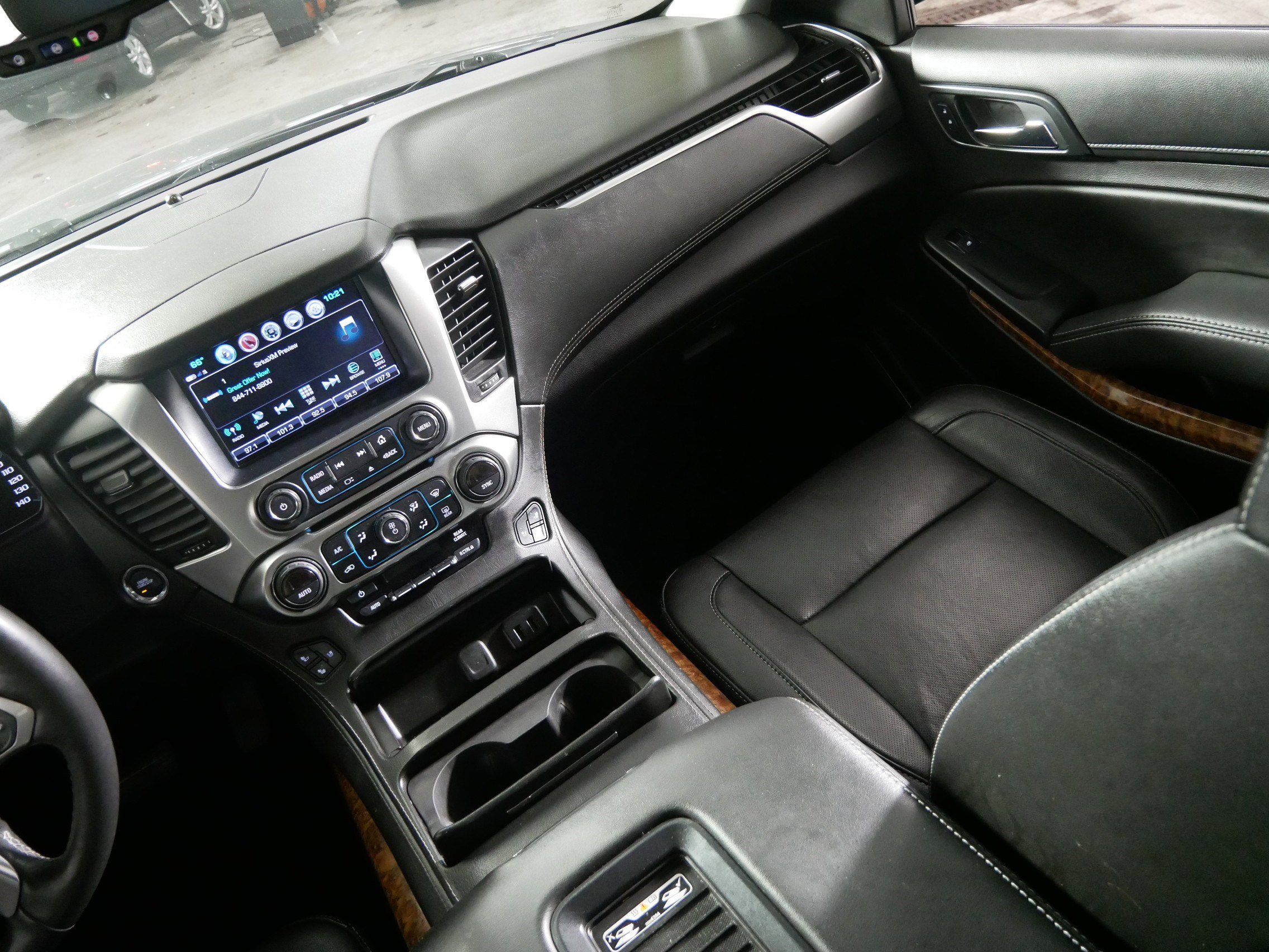 Used 2017 Chevrolet Tahoe Premier image 11