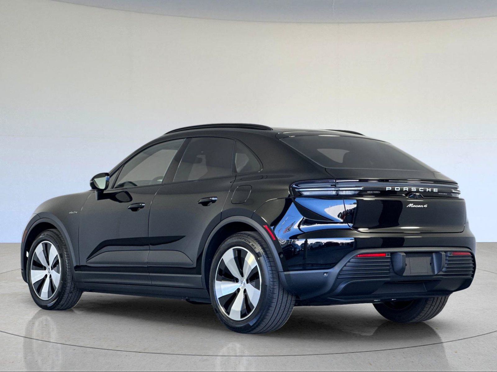 New 2026 Porsche Macan 4 Electric AWD/4WD image 3