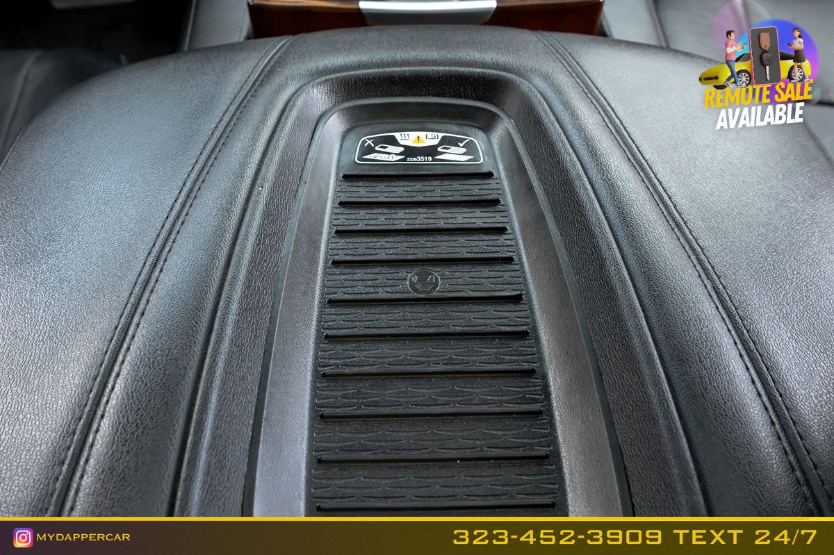 Used 2019 Cadillac Escalade ESV Luxury image 29