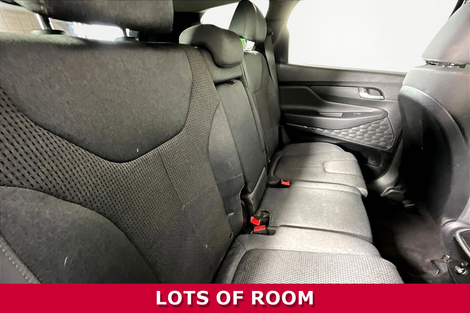 Used 2019 Hyundai Santa Fe SE image 23