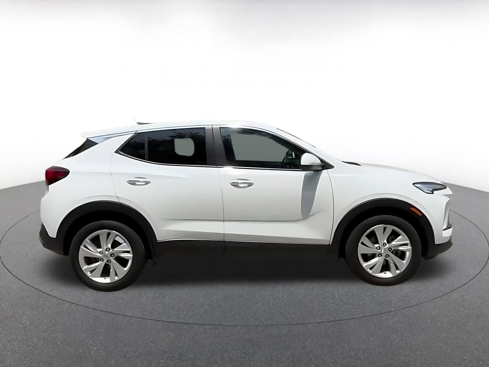 Used 2025 Buick Encore GX Preferred FWD image 16