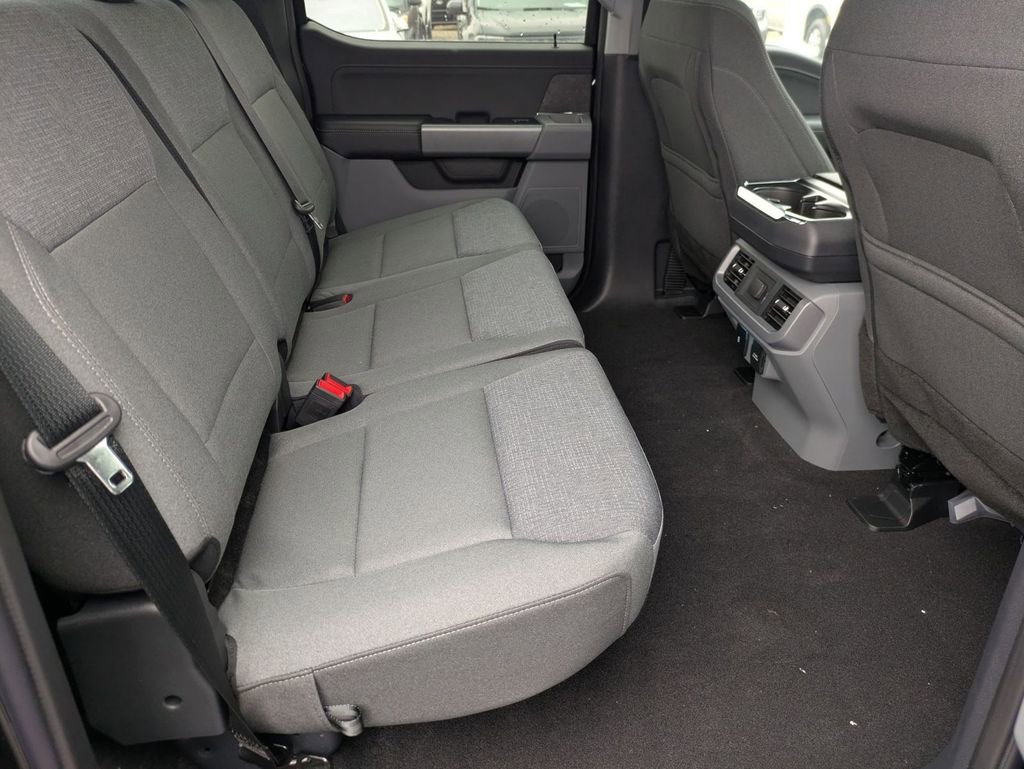 New 2024 Ford F150 XLT w/ Equipment Group 302A MID image 45