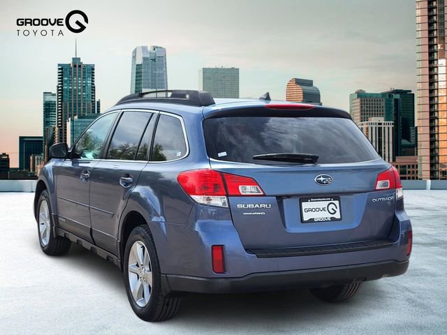 Used 2013 Subaru Outback 2.5i Limited w/ Moonroof Pkg AWD/4WD image 3