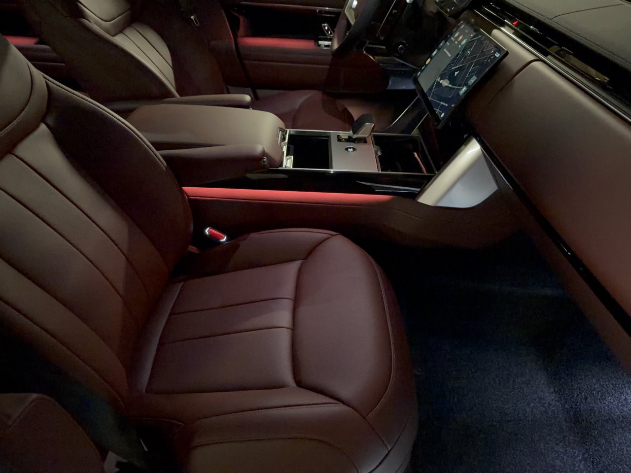 New 2026 Land Rover Range Rover SE AWD/4WD image 25