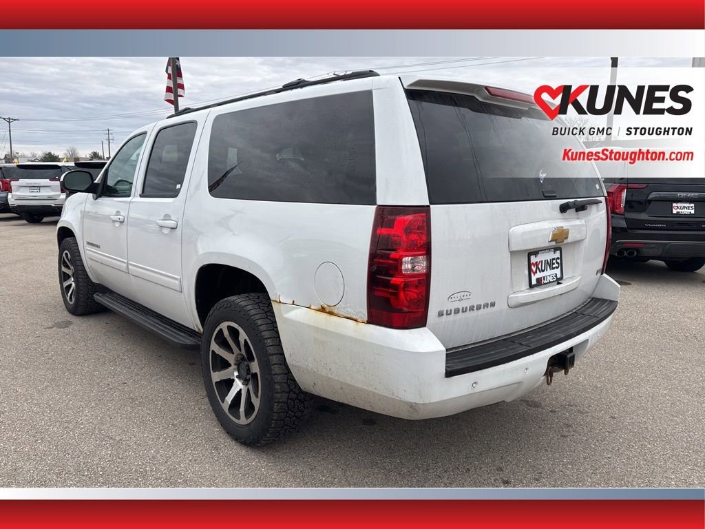 Used 2012 Chevrolet Suburban LT w/ Luxury Package image 7