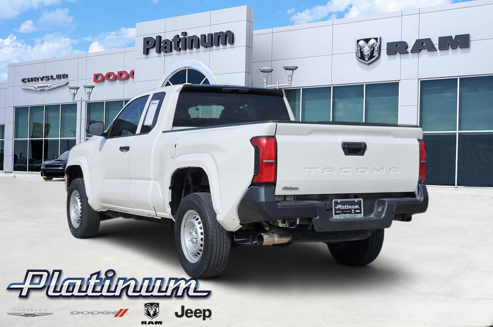 Used 2024 Toyota Tacoma SR RWD image 4