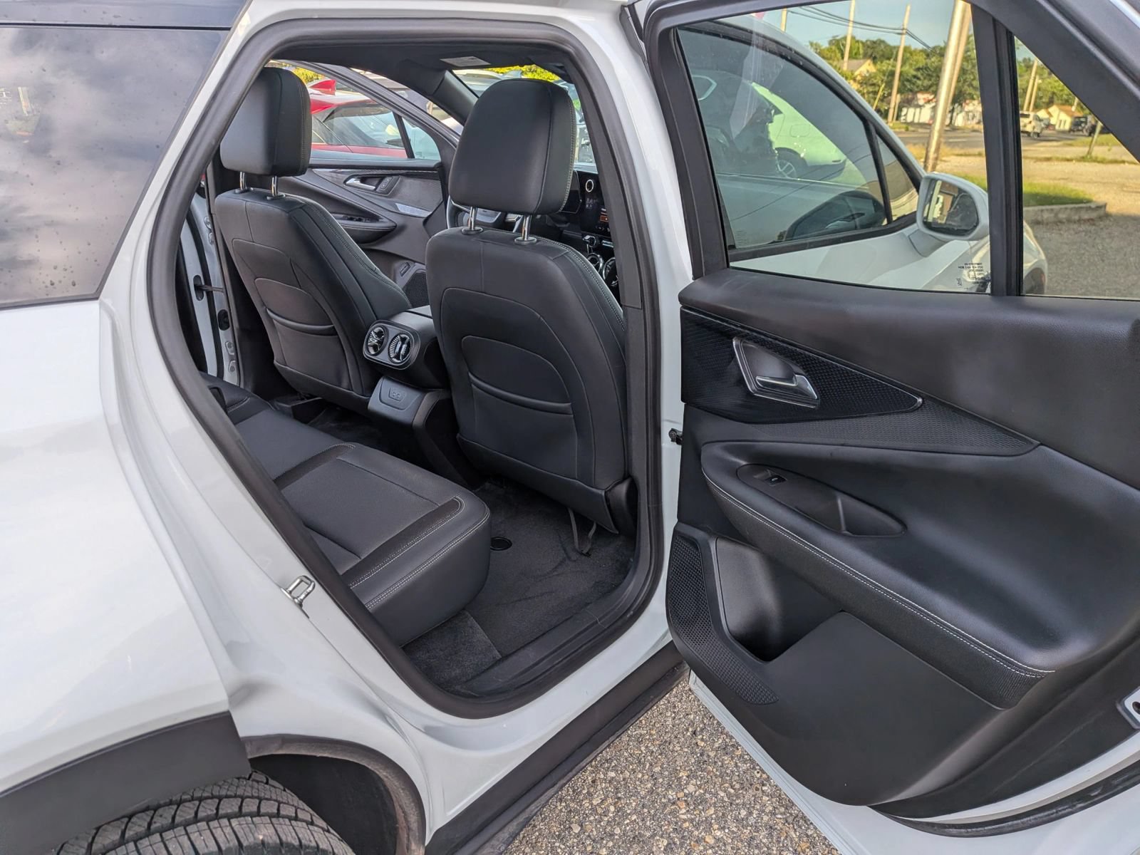 Used 2024 Chevrolet Blazer EV LT AWD/4WD image 37