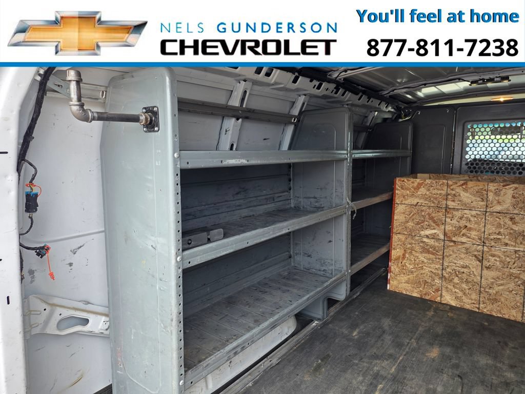 Used 2016 Chevrolet Express 3500 RWD image 15
