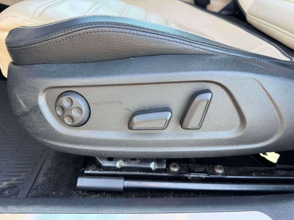 Used 2015 Volkswagen CC Sport image 17