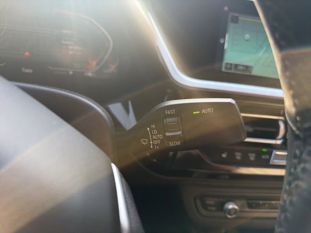 Used 2019 BMW Z4 sDrive30i w/ Executive Package RWD image 14