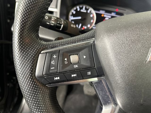 Used 2024 Mitsubishi Outlander SE image 15