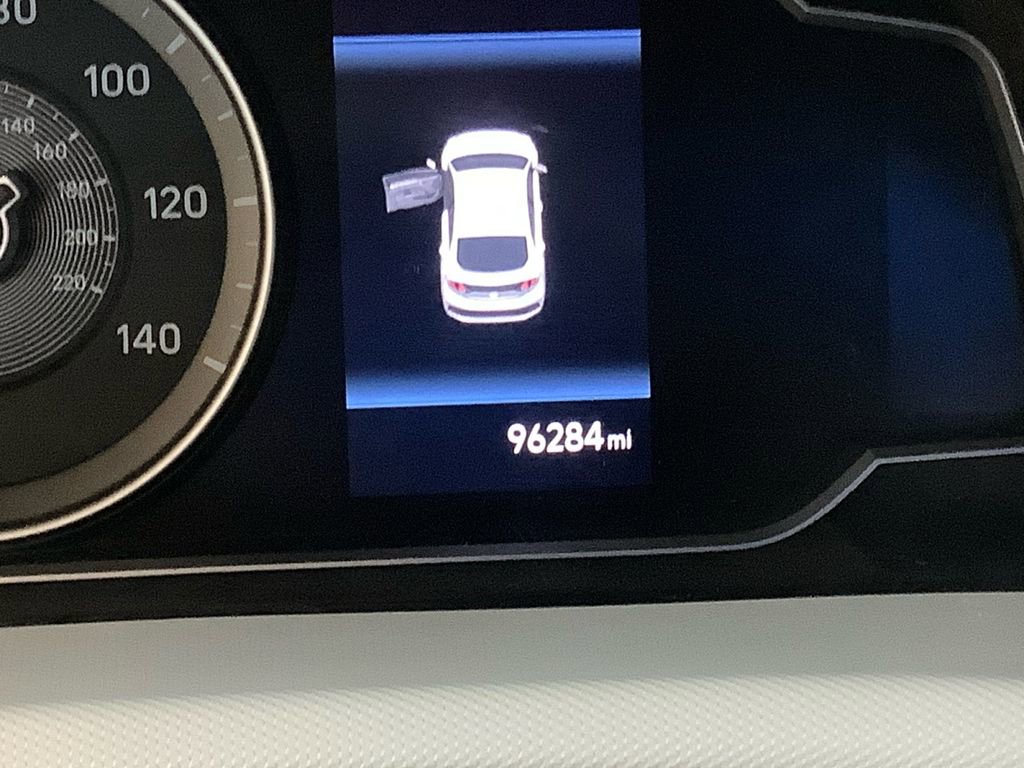 Used 2020 Hyundai Ioniq Blue image 10