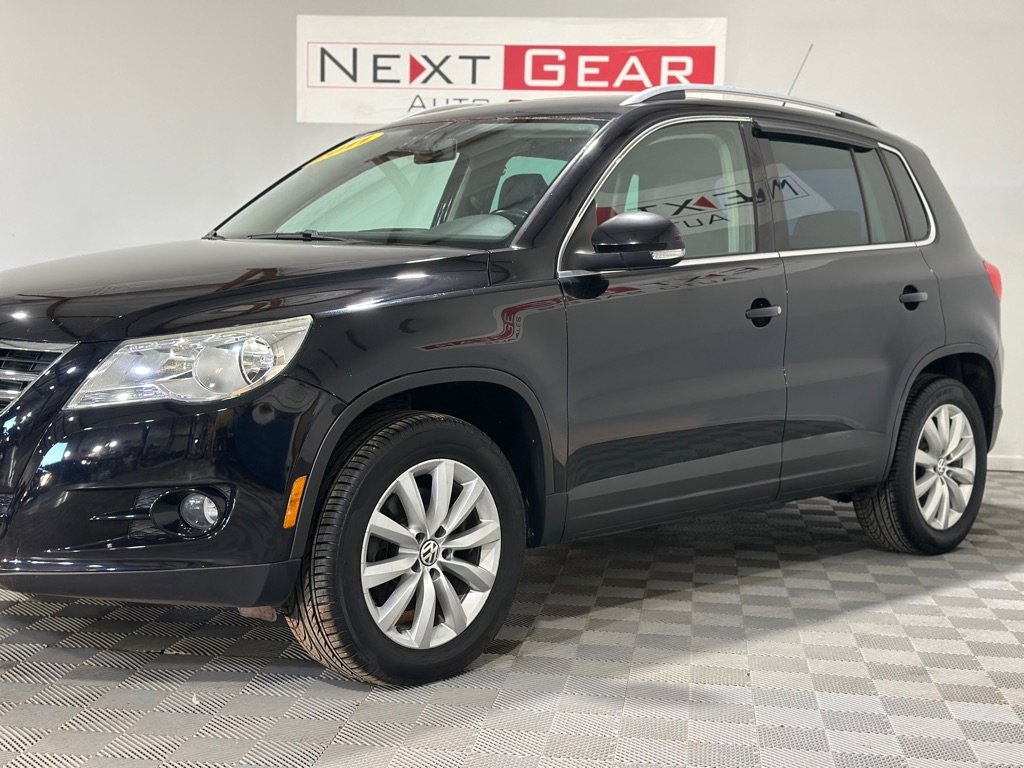Used 2011 Volkswagen Tiguan S image 6