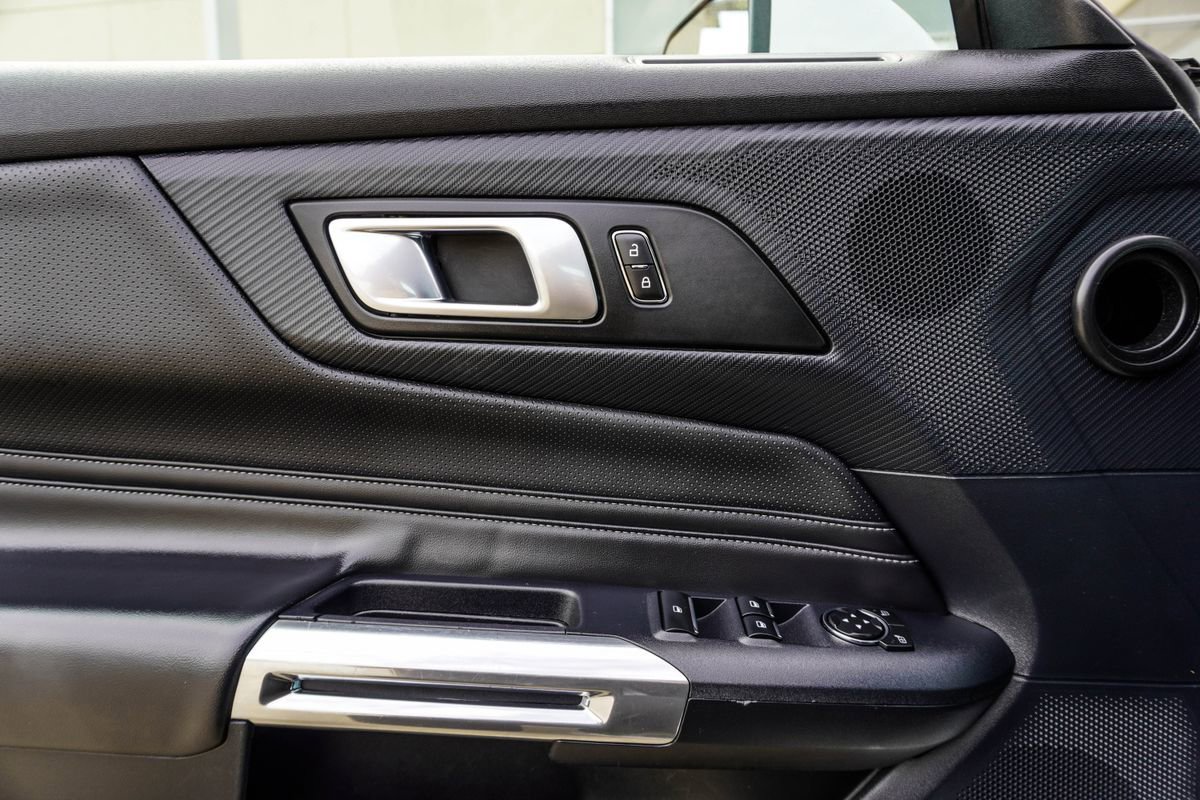 Used 2024 Ford Mustang Premium image 33