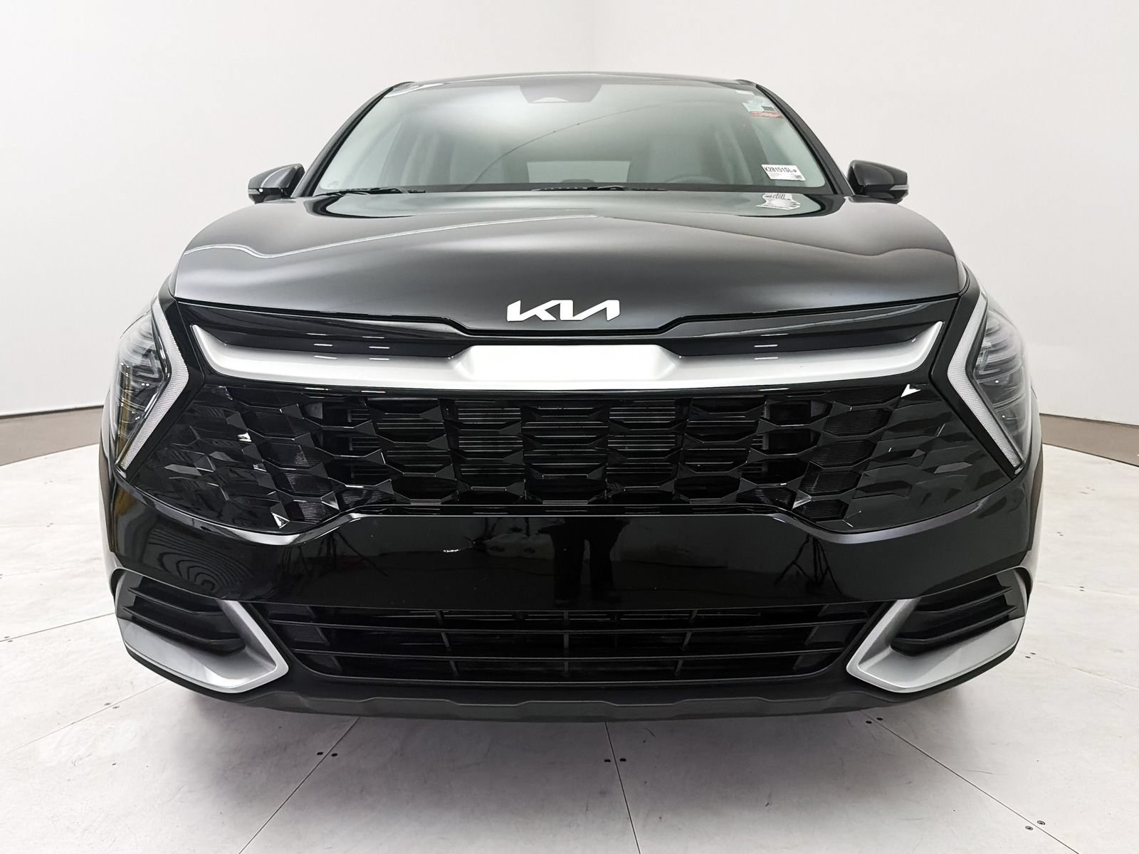 Certified 2025 Kia Sportage EX FWD image 12
