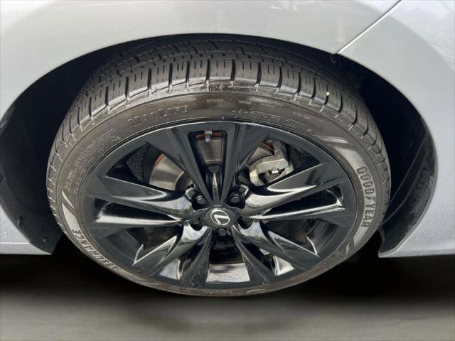 Certified 2022 Lexus ES 350 F Sport w/ Accessory Package image 13