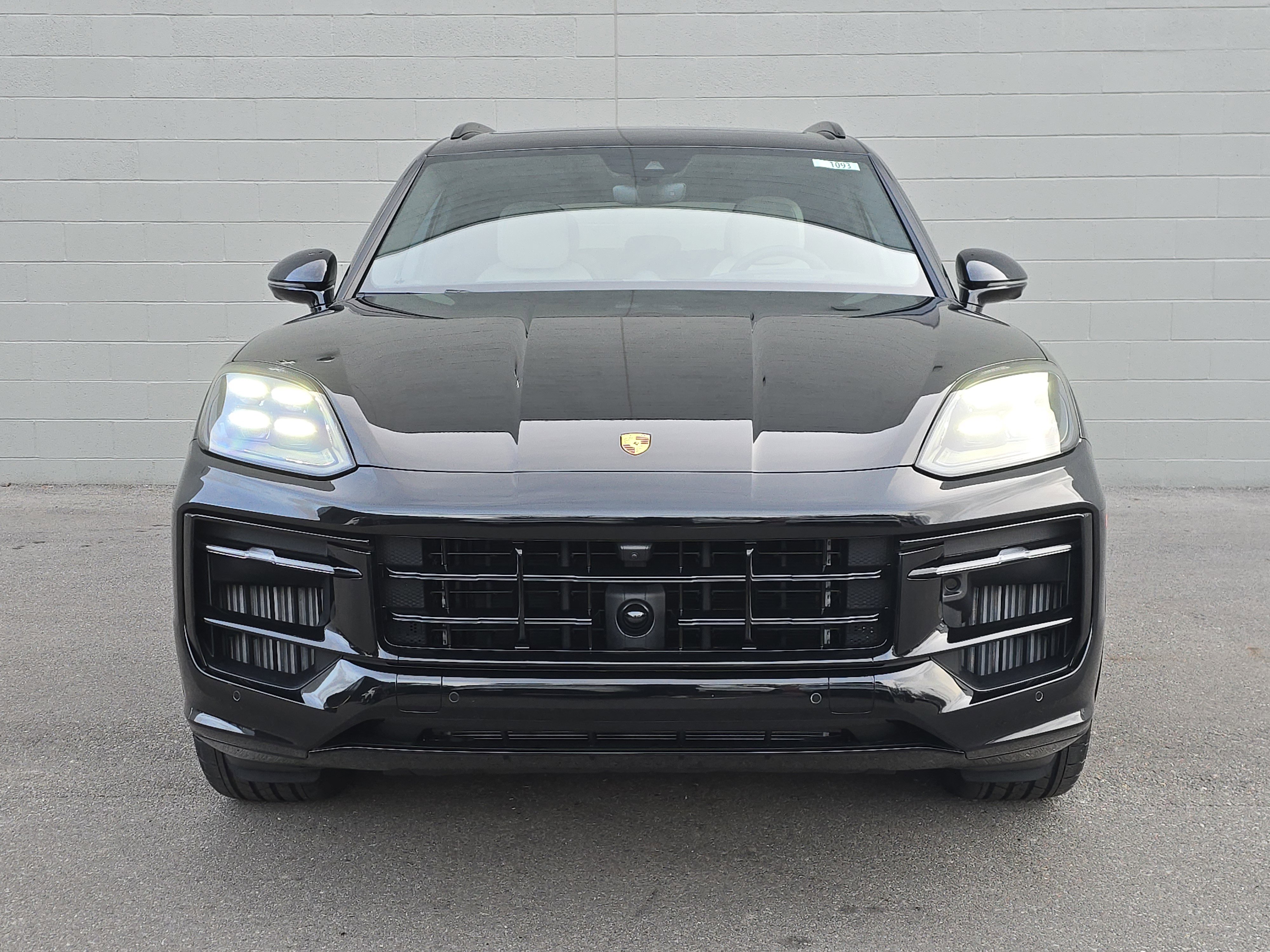 New 2026 Porsche Cayenne GTS image 6