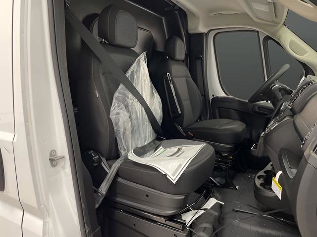 New 2024 RAM ProMaster 3500 w/ Convenience Group image 32