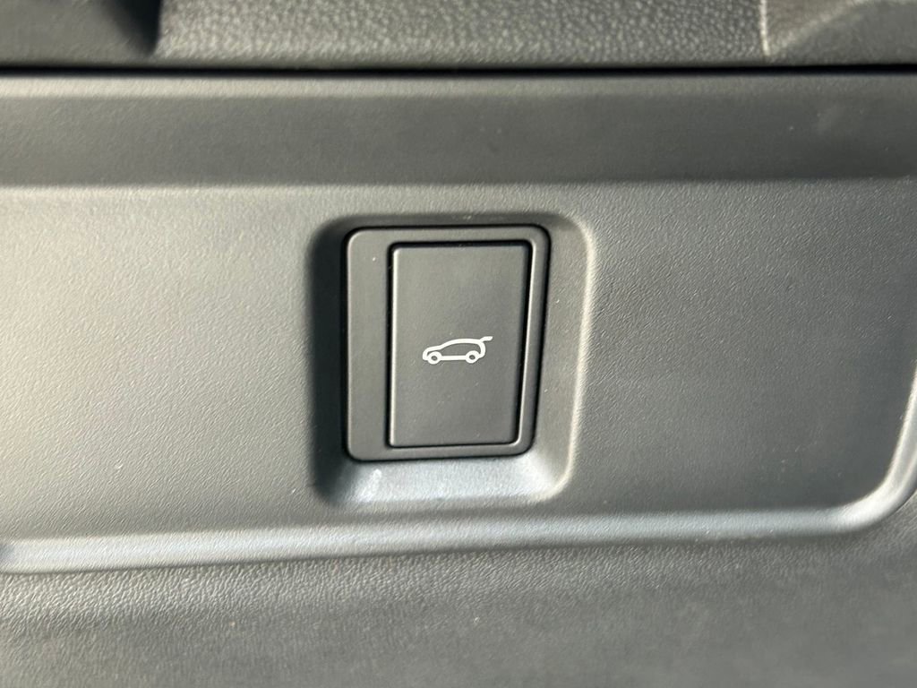 Used 2024 Land Rover Range Rover Evoque Dynamic SE image 29