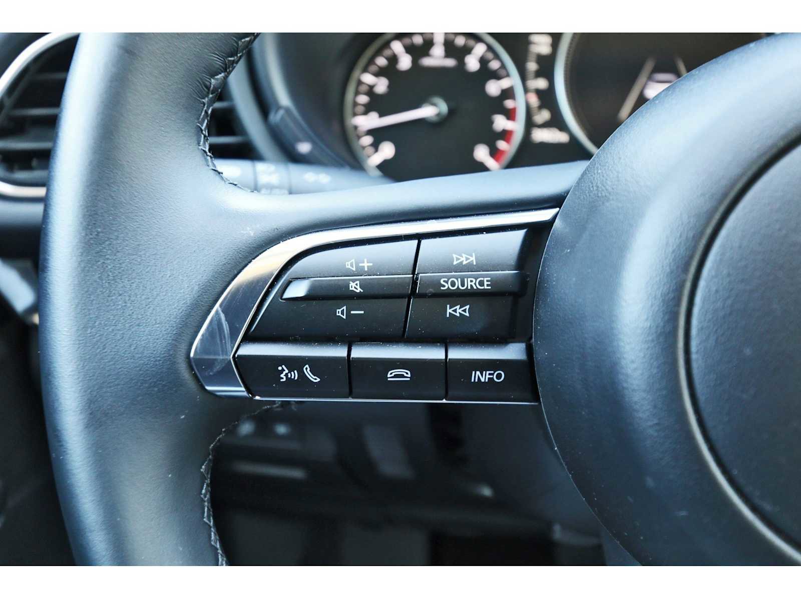 Certified 2025 MAZDA CX-30 AWD 2.5 S w/ Preferred Package image 15