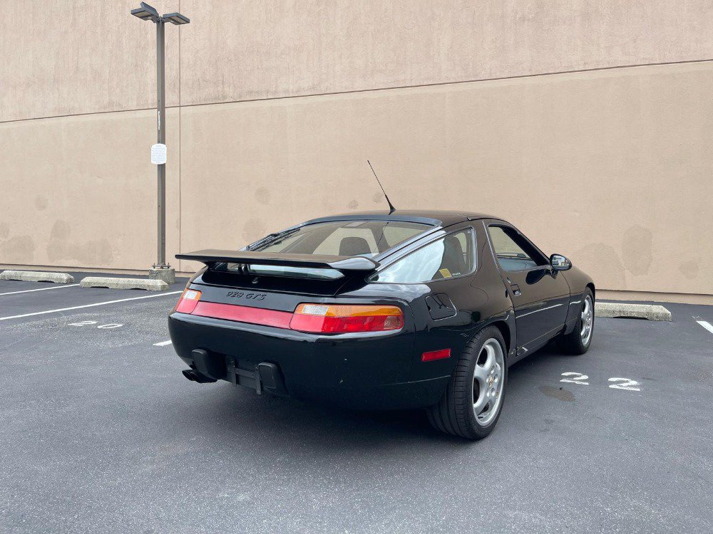 Used 1993 Porsche 928 GTS RWD image 7