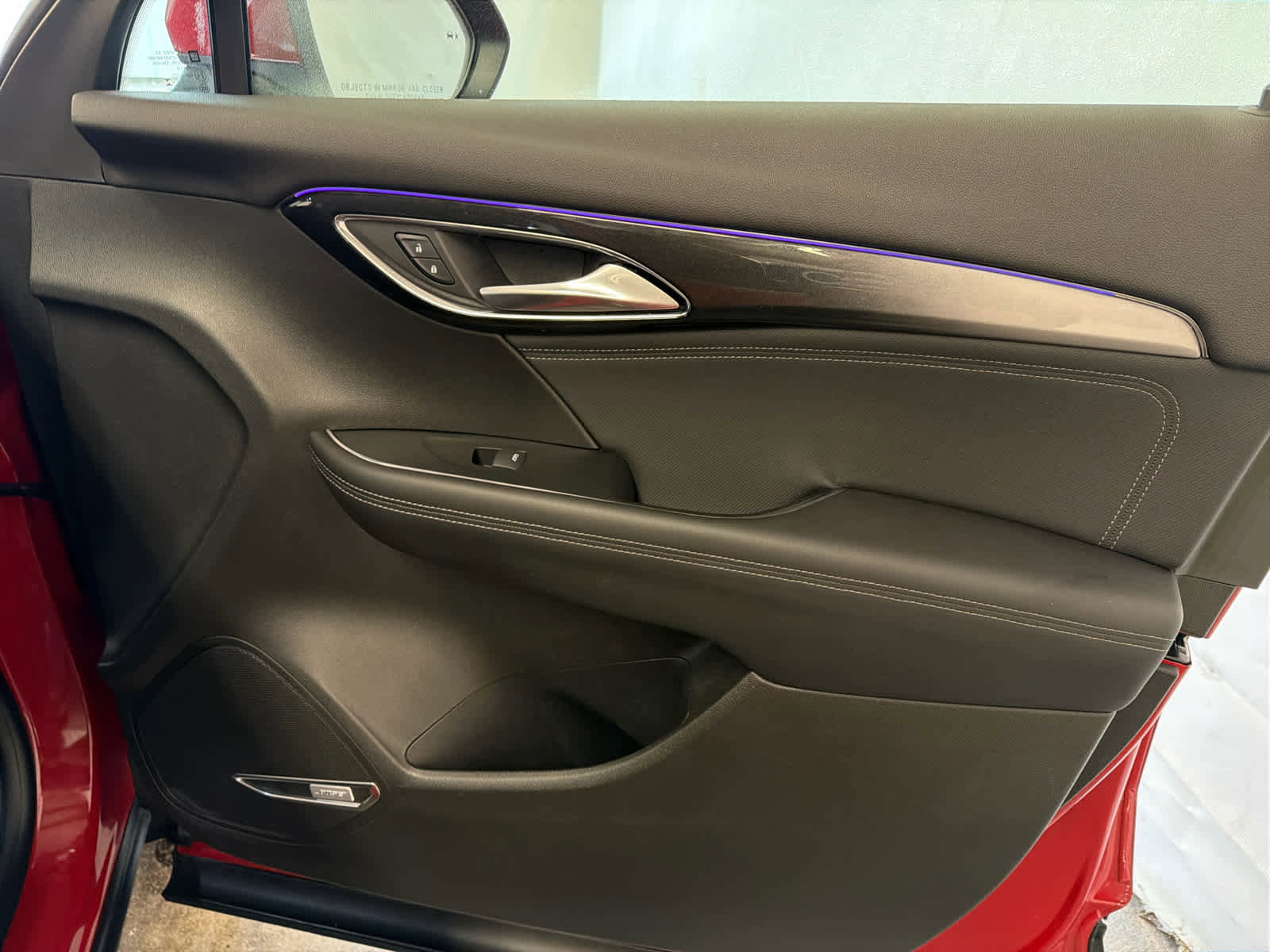 Certified 2025 Buick Envision Preferred image 29