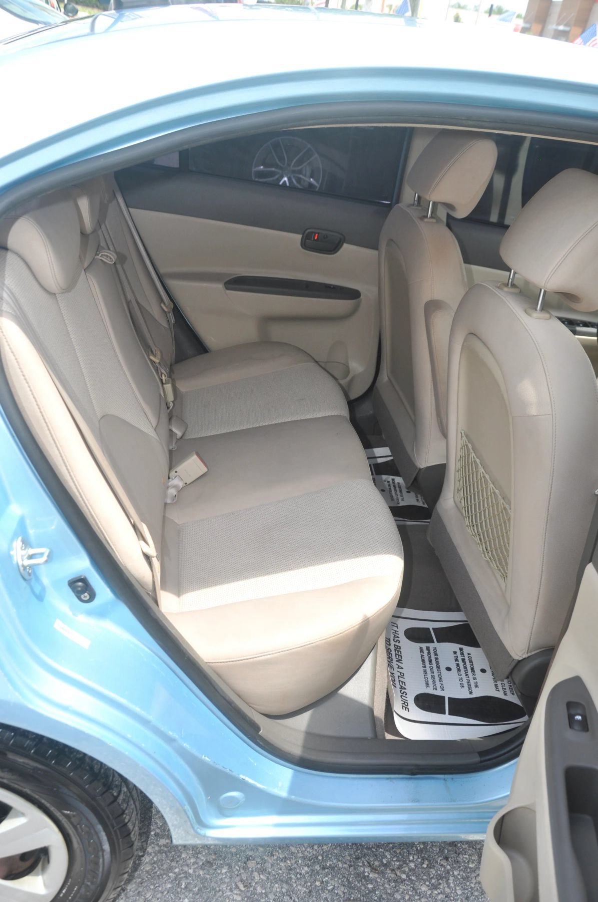 Used 2010 Hyundai Accent GLS w/ Premium Pkg 4 FWD image 13