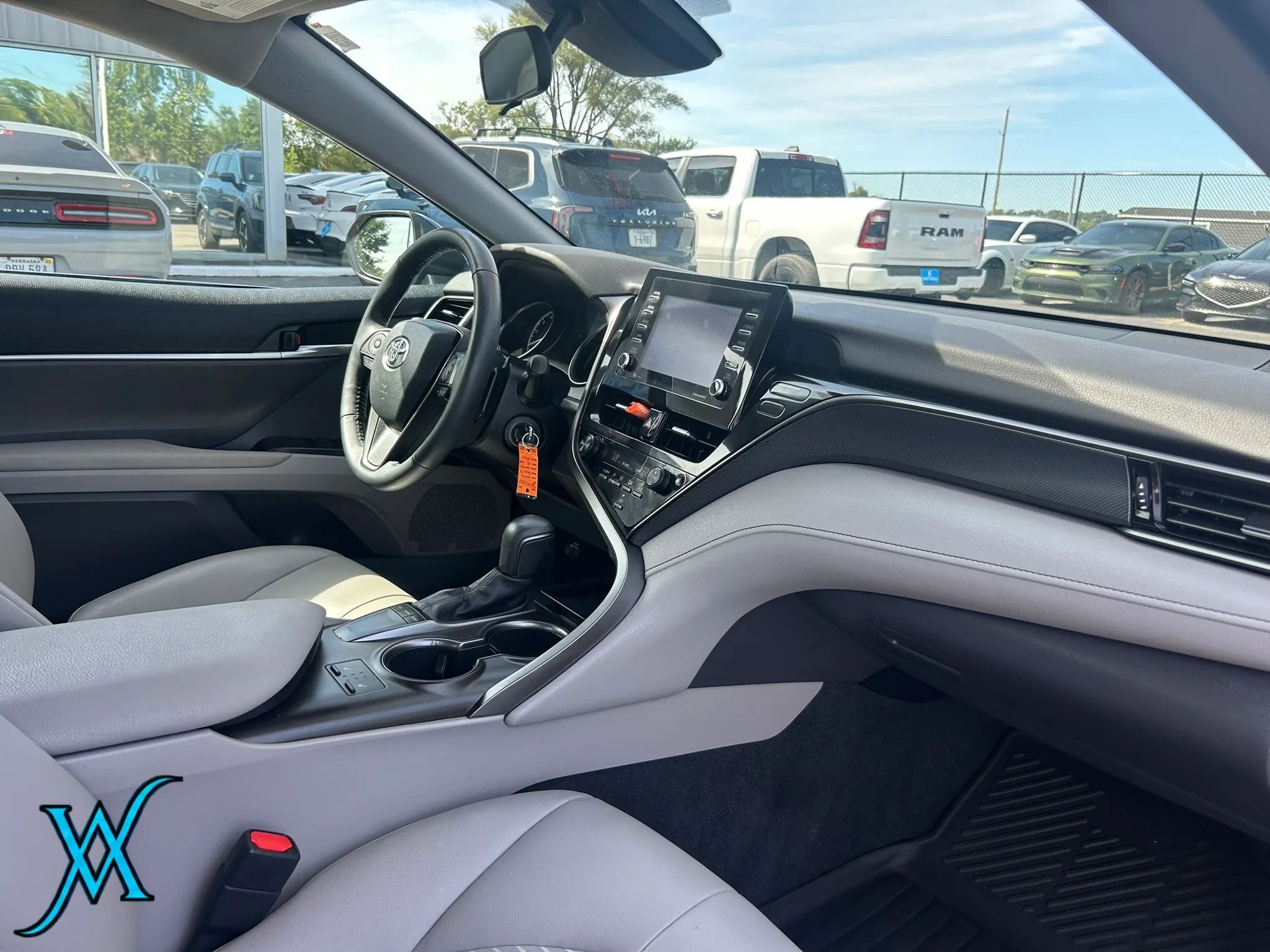 Used 2023 Toyota Camry SE w/ Cold Weather Package FWD image 26