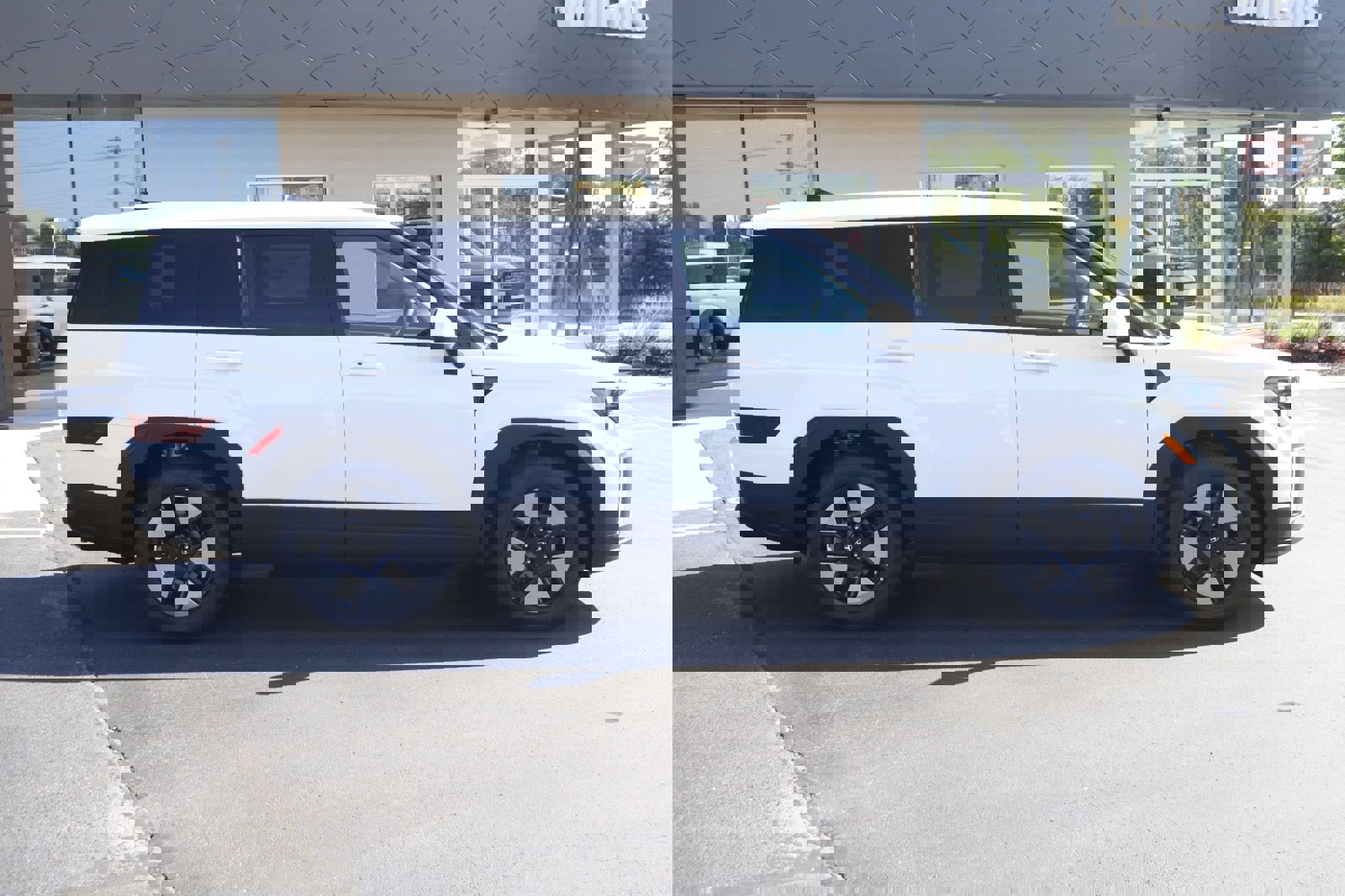 New 2026 Hyundai Santa Fe SE video 2