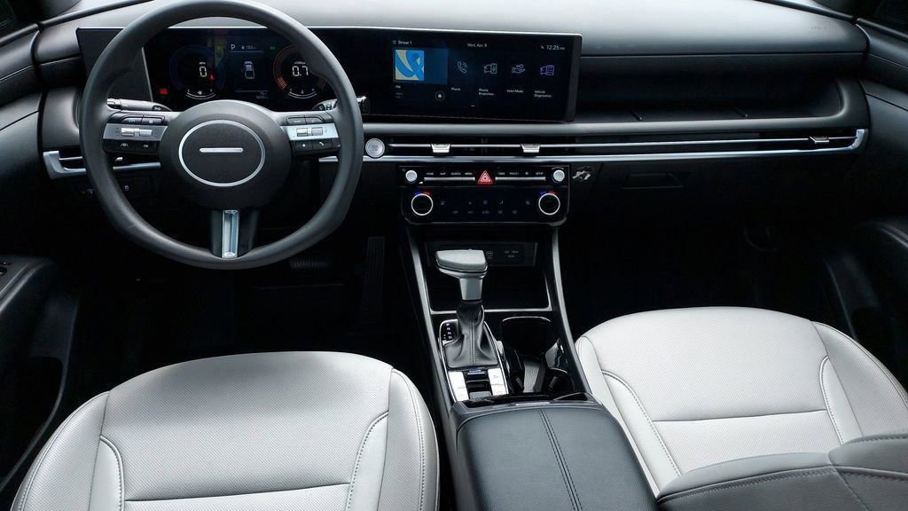 Certified 2025 Hyundai Santa Cruz SEL image 23