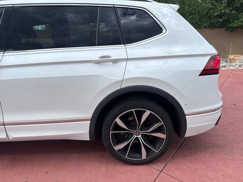 Used 2022 Volkswagen Tiguan SEL R-Line AWD/4WD image 37