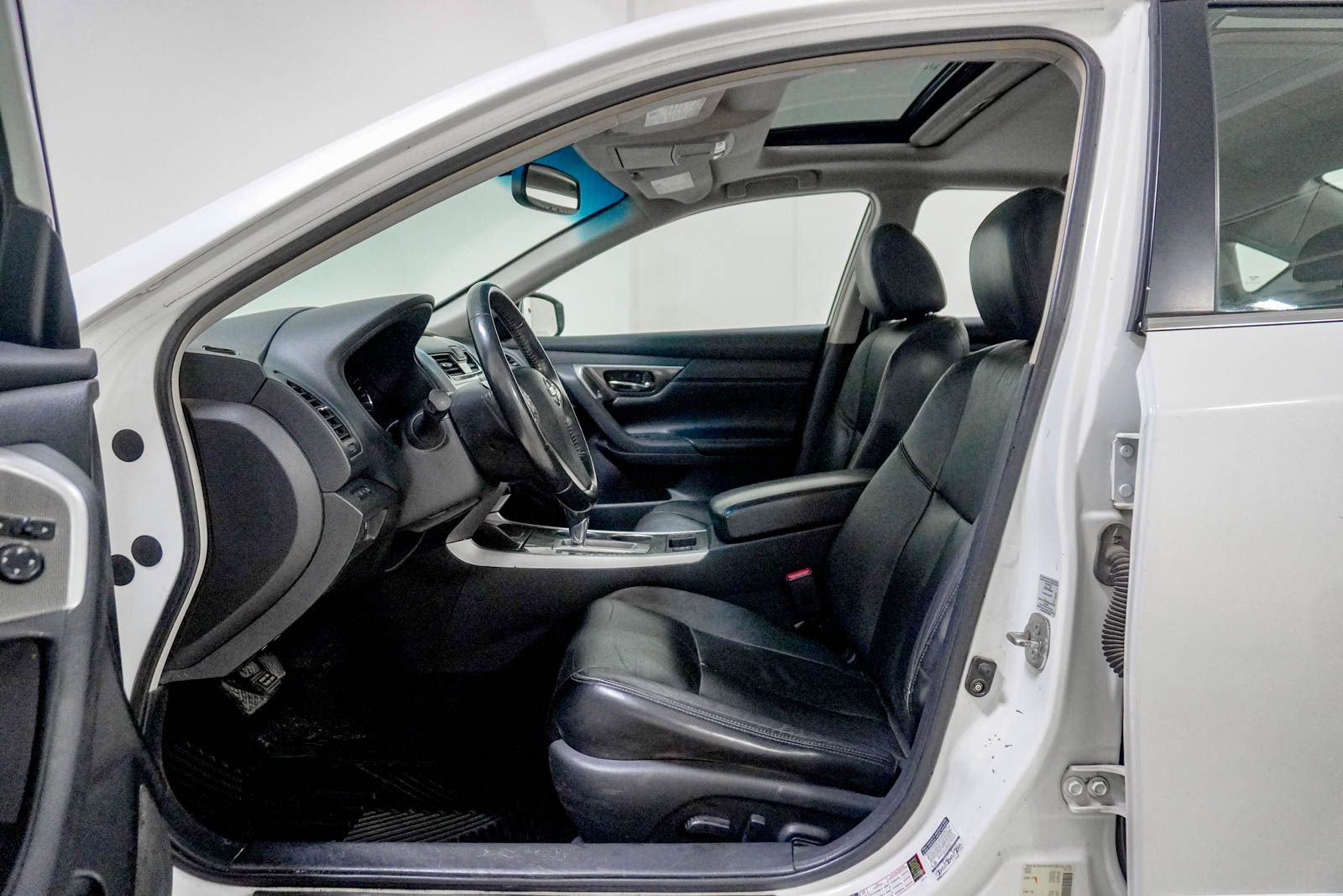 Used 2013 Nissan Altima 2.5 SL w/ 2.5 Moonroof Pkg FWD image 19
