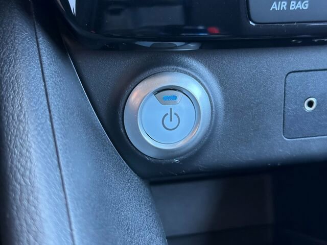 Used 2019 Nissan Leaf SV w/ SV Technology Package image 26