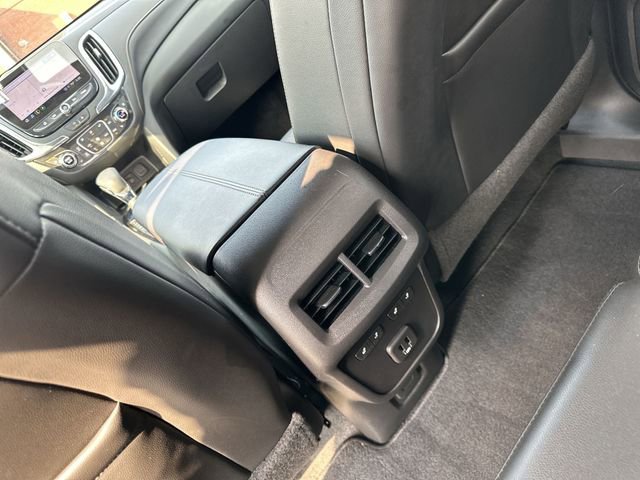 Used 2022 Chevrolet Equinox Premier AWD/4WD image 24