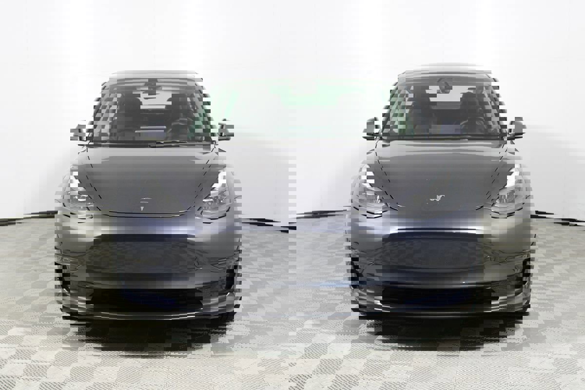 Used 2023 Tesla Model 3 Standard Range image 28