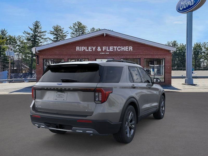 New 2026 Ford Explorer Active w/ Active Comfort Package image 8
