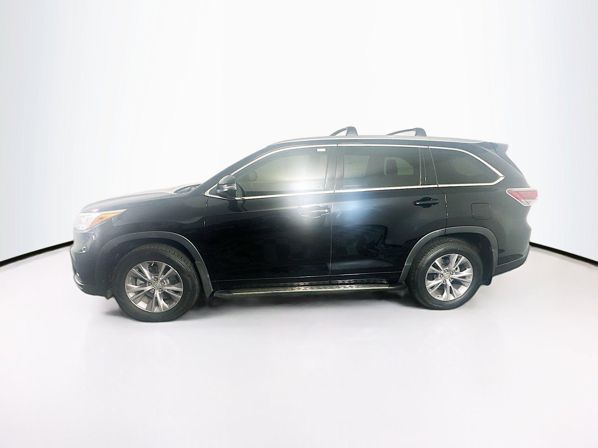 Used 2015 Toyota Highlander XLE image 4