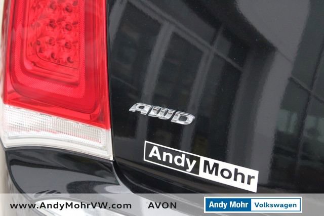 Used 2016 Chrysler 300 C image 10