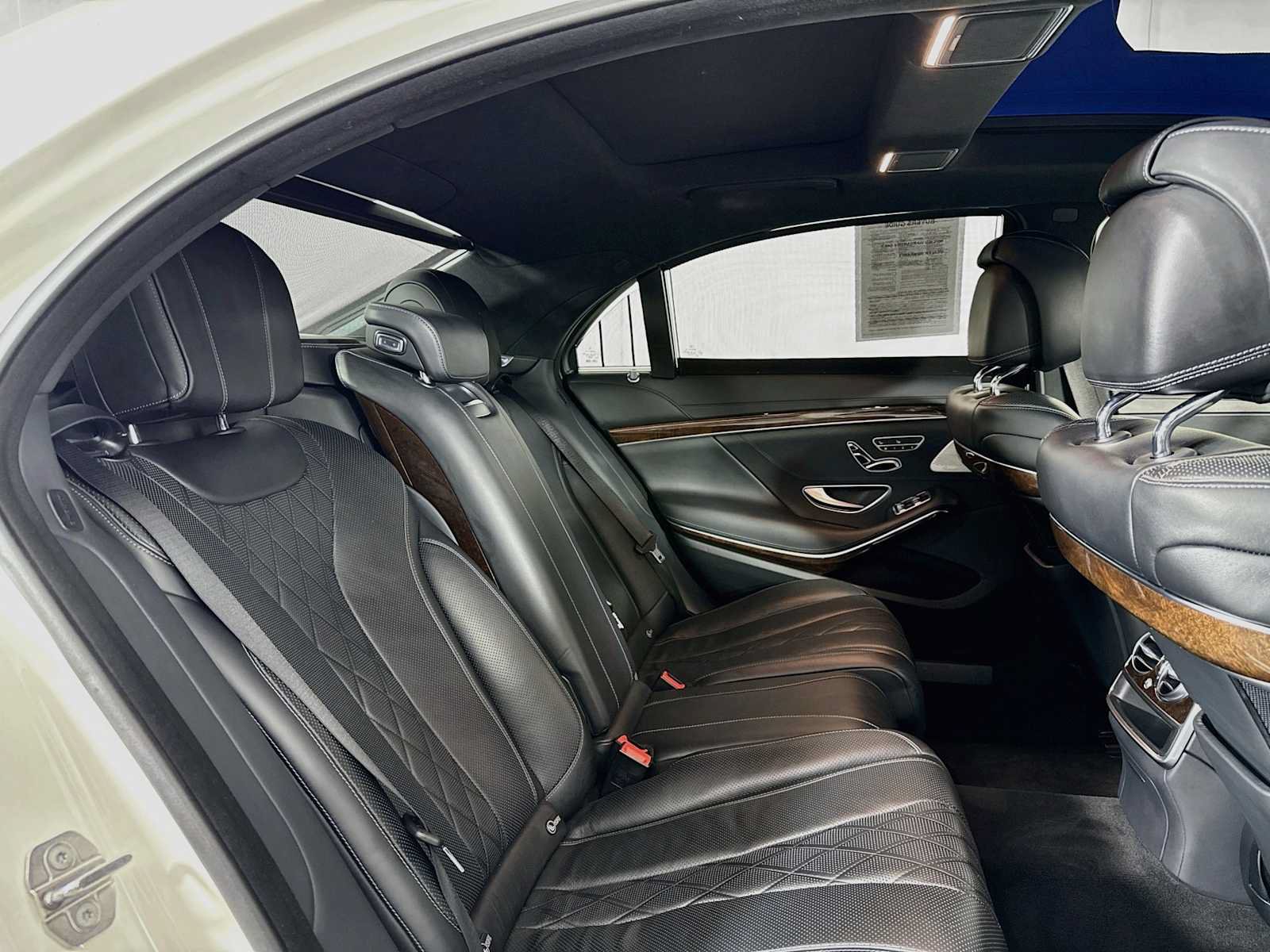 Used 2018 Mercedes-Benz S 560 4MATIC Sedan image 29
