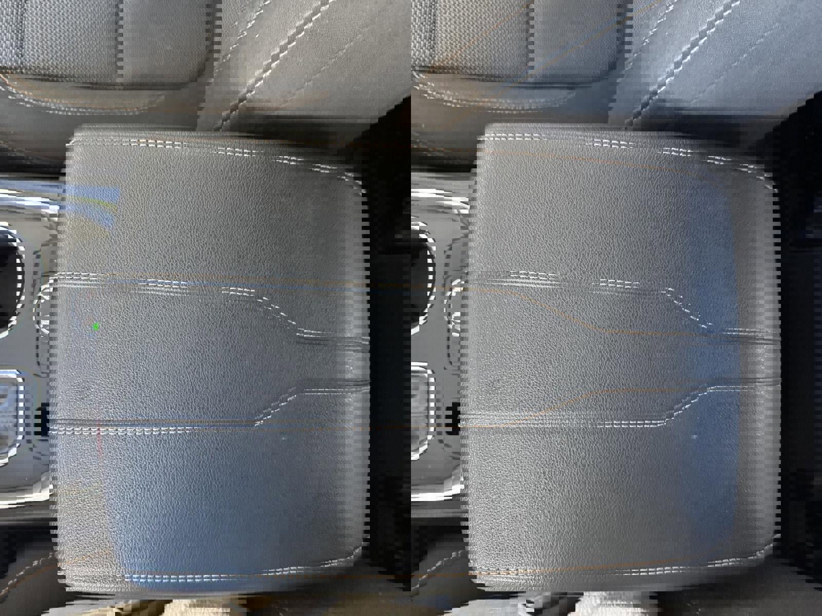 Used 2020 Chevrolet Traverse LT w/ LPO, Cargo Package image 24