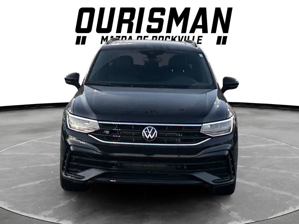 Used 2024 Volkswagen Tiguan SE R-Line image 8