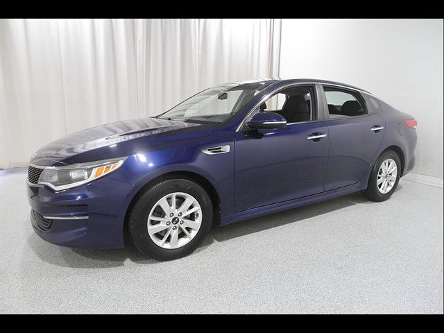 Used 2017 Kia Optima LX FWD image 3