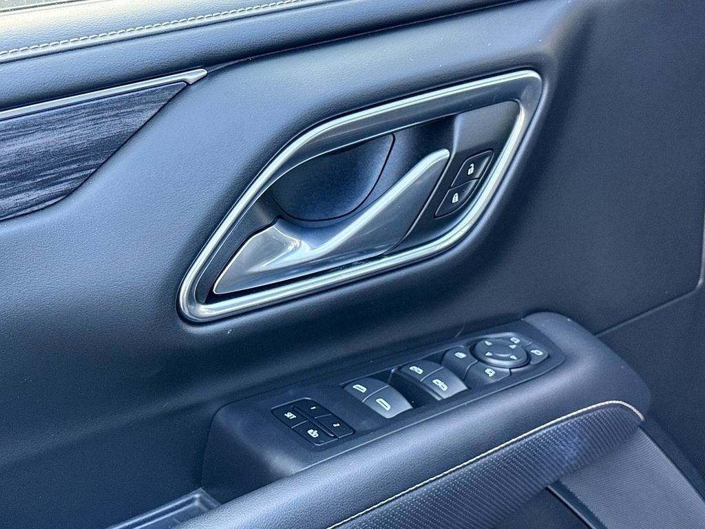 Used 2023 GMC Yukon SLT image 18