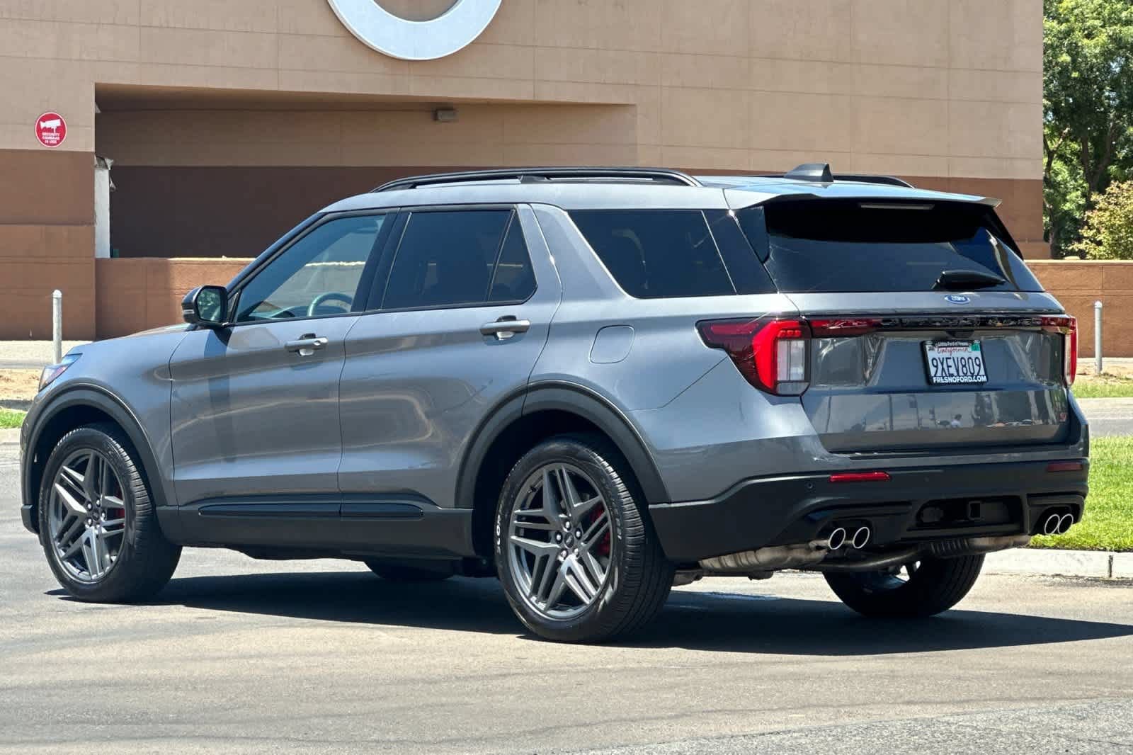 Used 2026 Ford Explorer ST w/ Sun And Sound Package AWD/4WD image 7