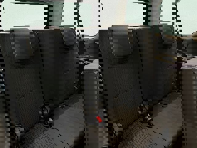 Used 2018 Chevrolet Suburban LS w/ All-Season Package image 9