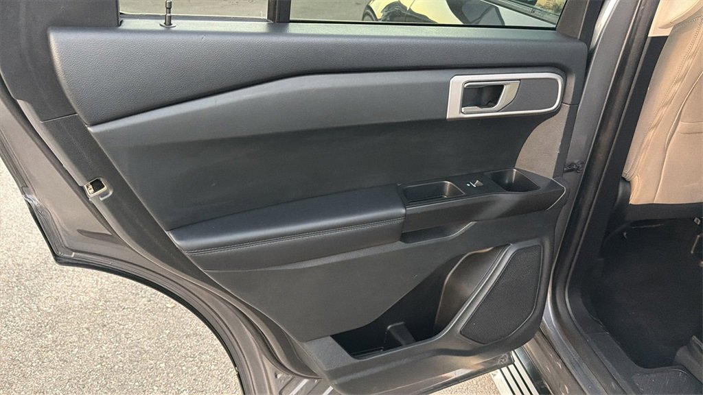 Used 2021 Ford Explorer 2WD image 22