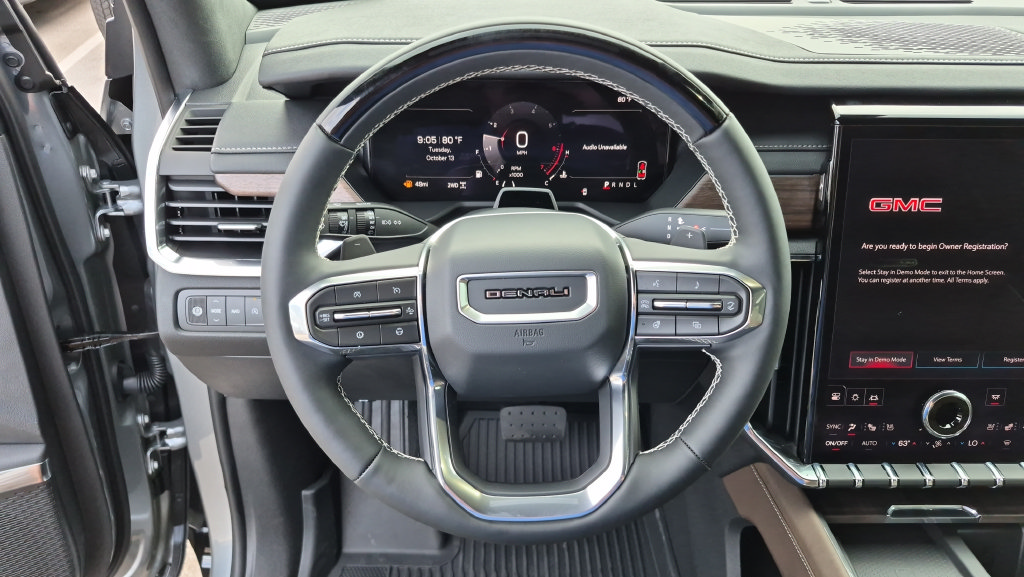 New 2027 GMC Acadia Denali Ultimate w/ LPO, Floor Liner Package AWD/4WD image 12
