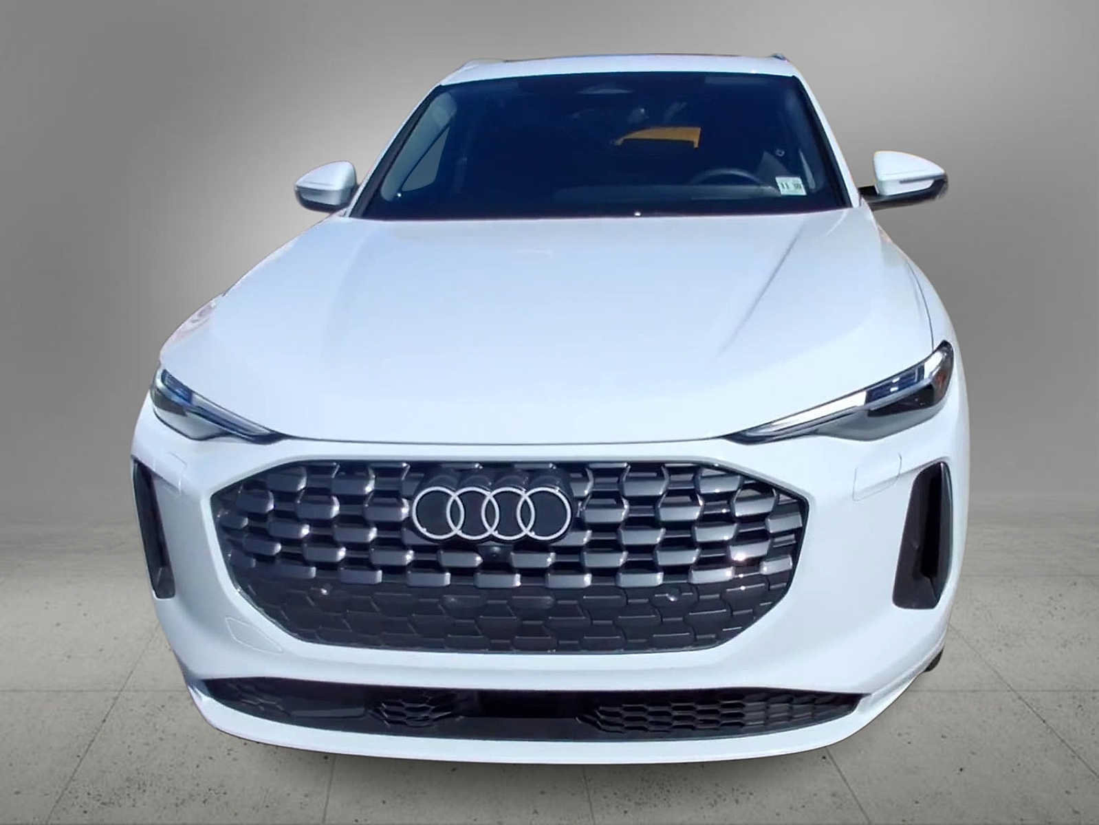 Certified 2025 Audi Q5 Premium w/ Premium Plus AWD/4WD image 3